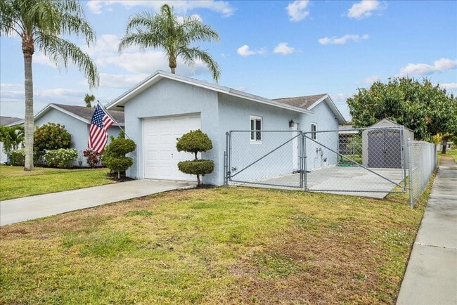 Photo - 6579 Country Way