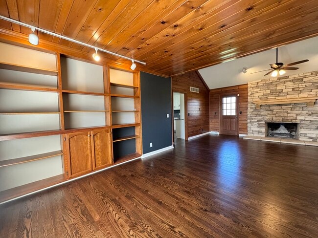 Photo - 10300 W 164th St