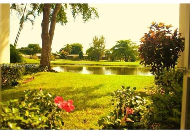 Photo - 2451 SW 82nd Ave Unidad 106