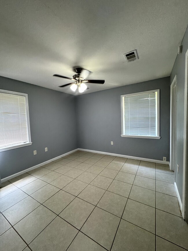 Photo - 8630 Corlett Dr