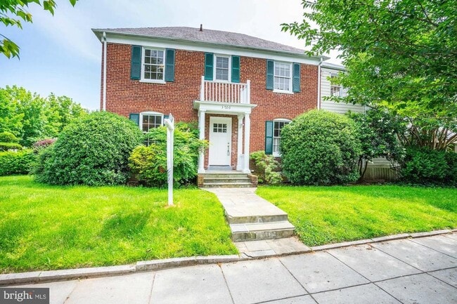 Photo - 3700 S St NW House