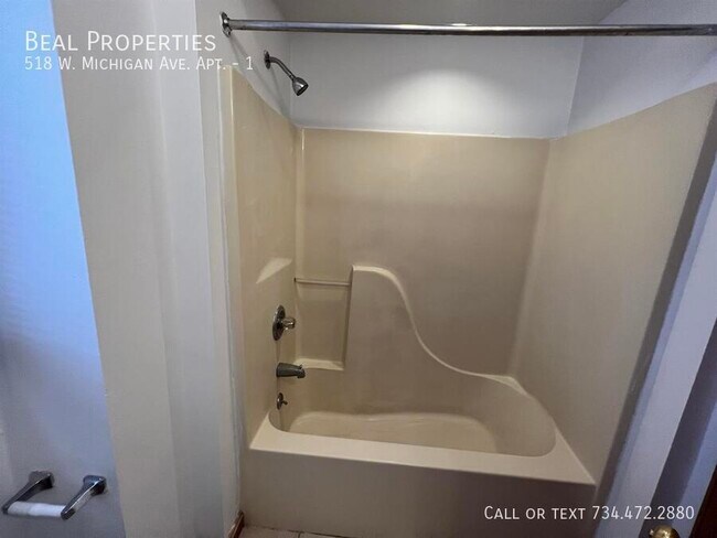 Photo - 518 W Michigan Ave Unit 1