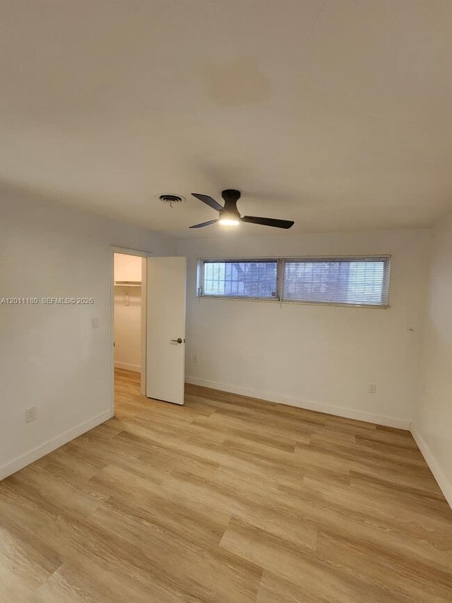 Photo - 1180 NE 185th St