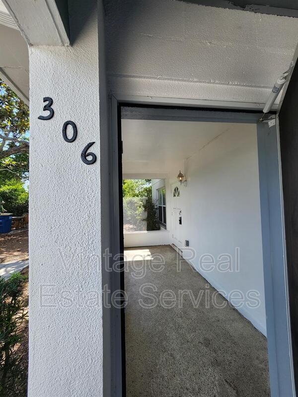 Photo - 306 S Mercury Ave