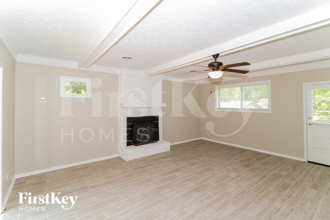 Photo - 3021 Chaucer Ln