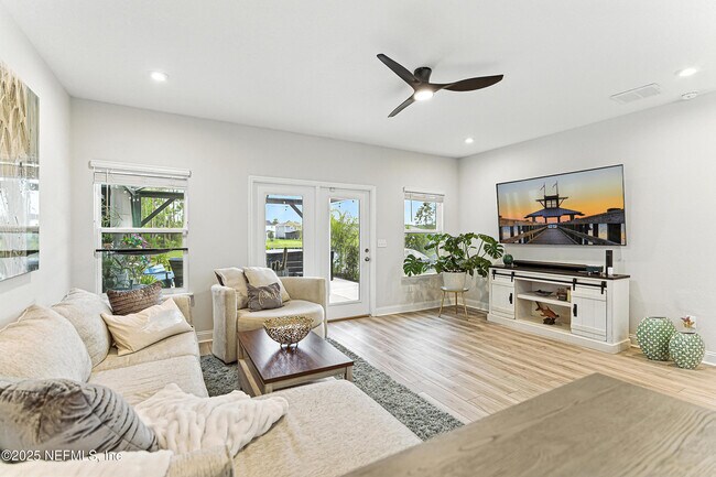 Photo - 105 Meadow Creek Dr