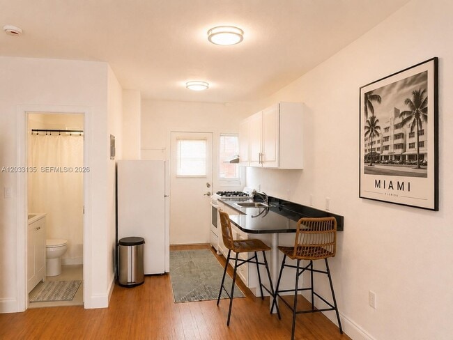 Photo - 300 74th St Unit 5