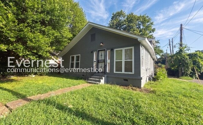 2044 Saulsbury Pl