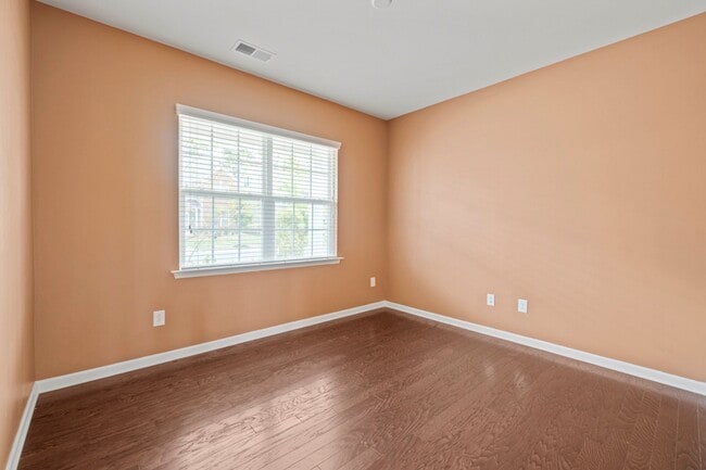 Photo - This Beautiful 5 Bedrooms, 3.5 Bathrooms is Located Steele Creek, in Berewick