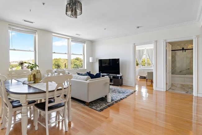 Photo - 323 Boylston St Unit 602