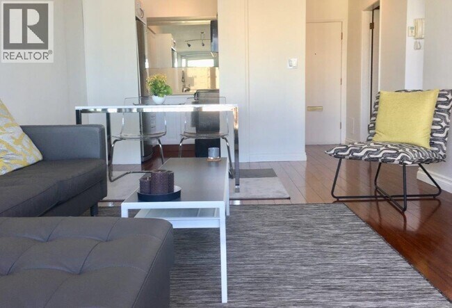 Photo - 1251 Cardero St