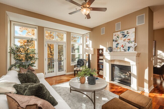 Photo - 1684 Fillmore St