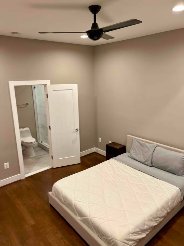 Photo - 1335 Childress St NE