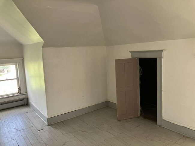 Photo - "4-Bed Home with spacious rooms in Wilkes Barre!"