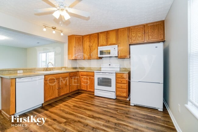 Photo - 261 Inah Ave