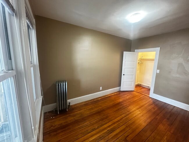 Photo - 42 Calvin St Apartments Unit 1