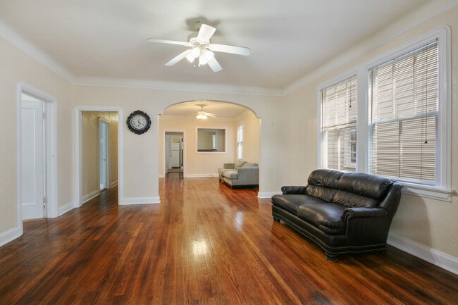 Photo - 2102 S Carrollton Ave