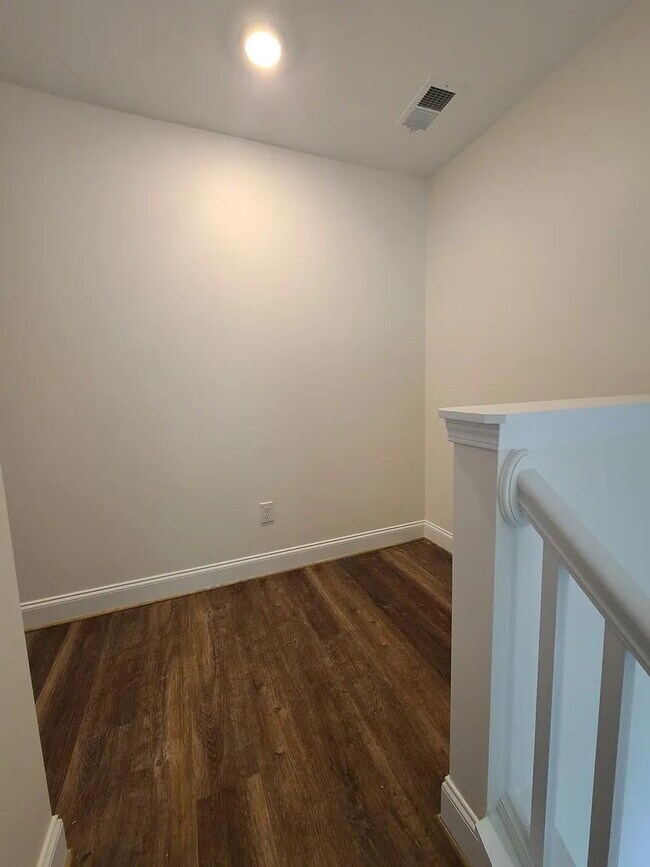 Photo - Inquire today on how to get FREE rent!