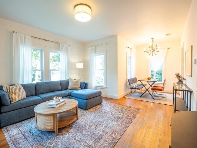 Building Photo - 1609 Nickerson St Rental