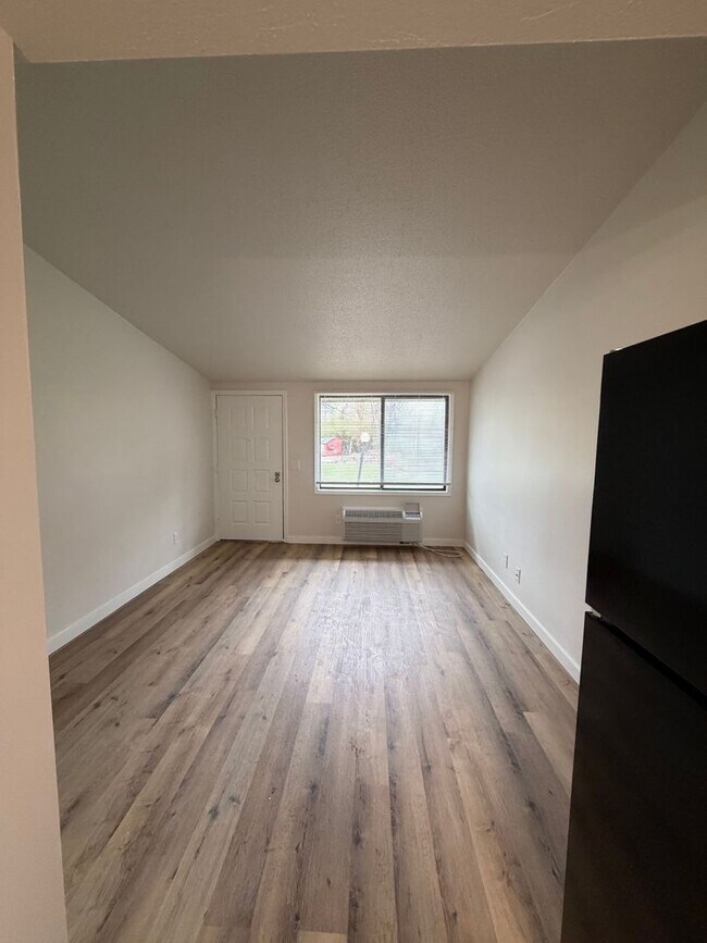 Photo - Brampton Apartments