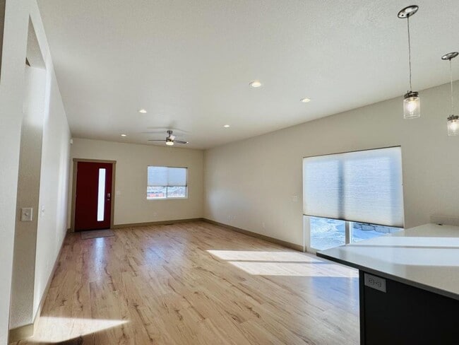 Photo - 1823 Knight St