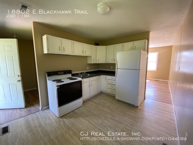 Photo - 18802 E Blackhawk Trl