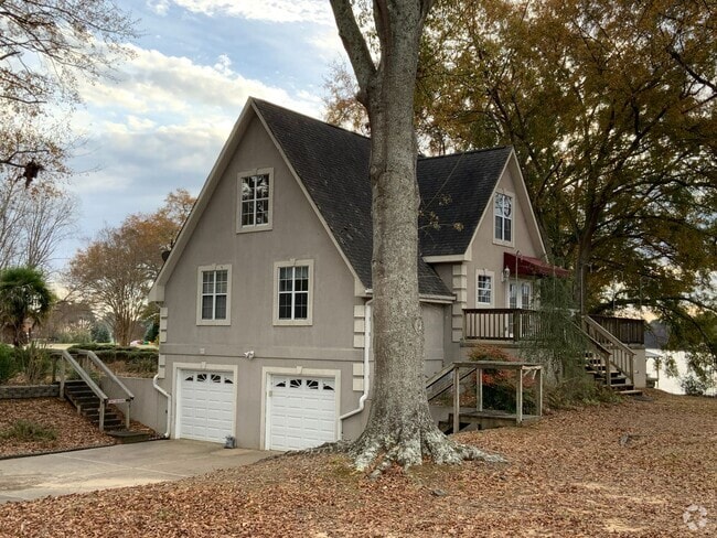 Building Photo - Coolant River Water Front 4 Bedrooms / 2 F... Rental