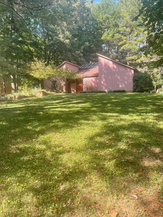 Building Photo - 94 Wildwood Dr