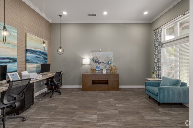 Business Center - Atlantic on the Avenue