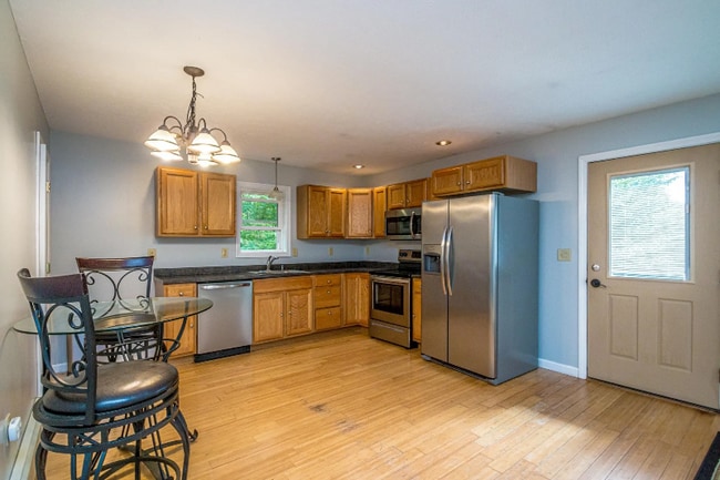 Photo - 18 Fr Ln 279