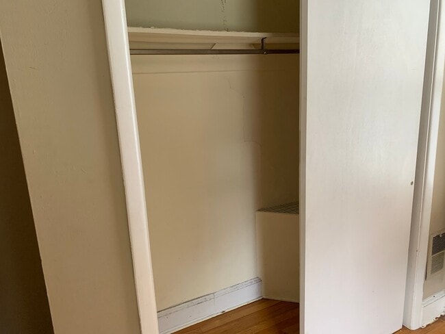 Photo - 177 Helen St Unit # 2