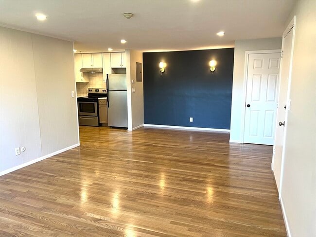 Building Photo - 4 Tara Dr Unit 9 Rental