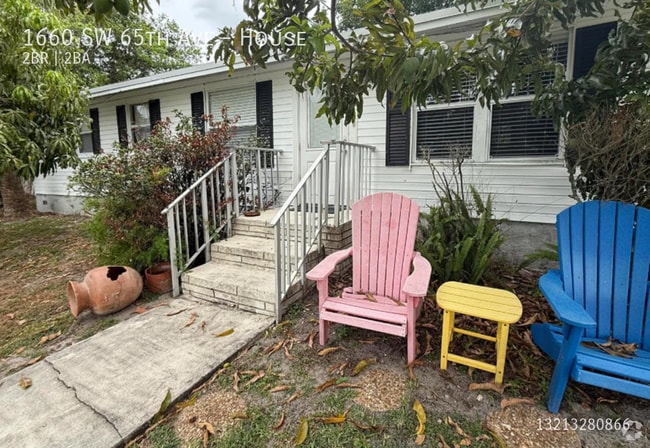 Building Photo - 1660 SW 65th Ave Unit House