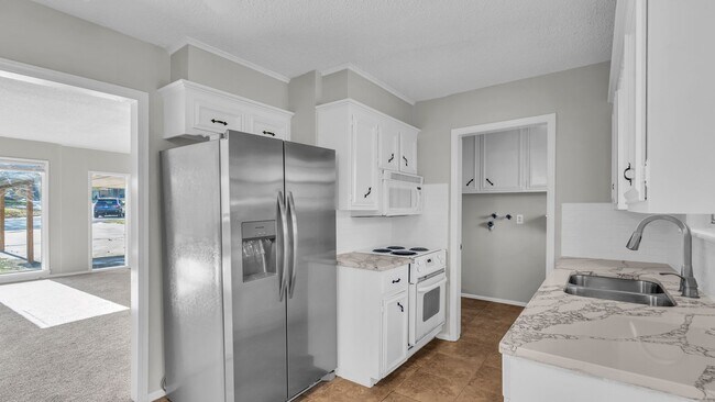 Photo - E 35th St Duplex Unidad 5805