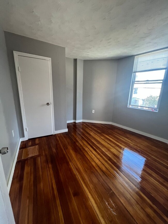 Photo - 46 Shawmut St Unidad 2