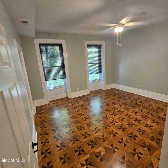 Photo - 89 4th St Unit 2