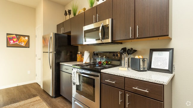 2BR,2BA-1118SF
