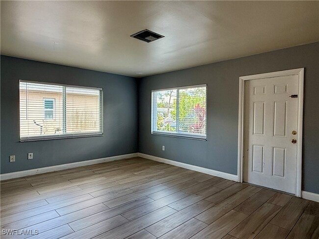 Photo - 1073 San Remo Ave