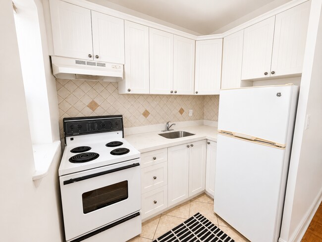 Photo - 710 Spadina Ave. Unit 505