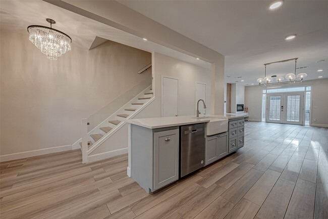 Photo - 7497 Brompton St Unit 7497