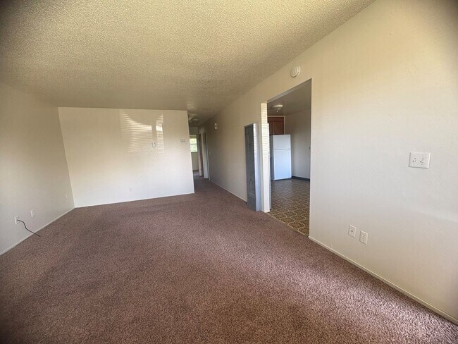 1371/1373 Bancroft
