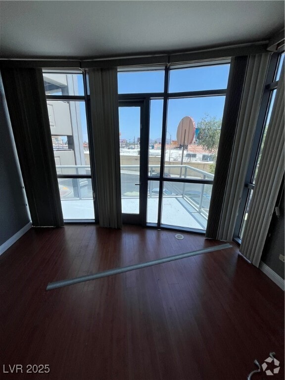 Building Photo - 200 W Sahara Ave Unit 209 Rental