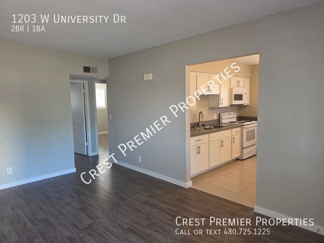 Photo - 1203 W University Dr