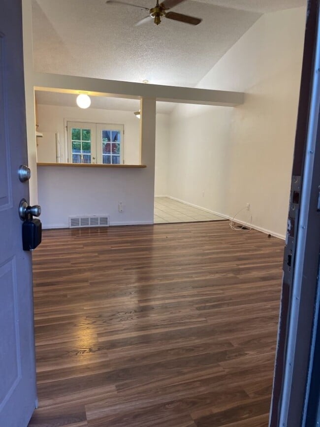 Photo - Start a Lease by 4/17 and get $250 off 1st Month!