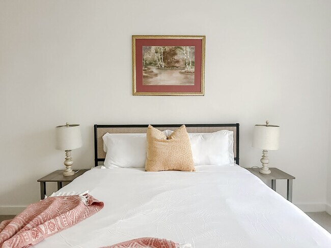 Photo - 1071 Clayton Ln Unit SI ID1256859P