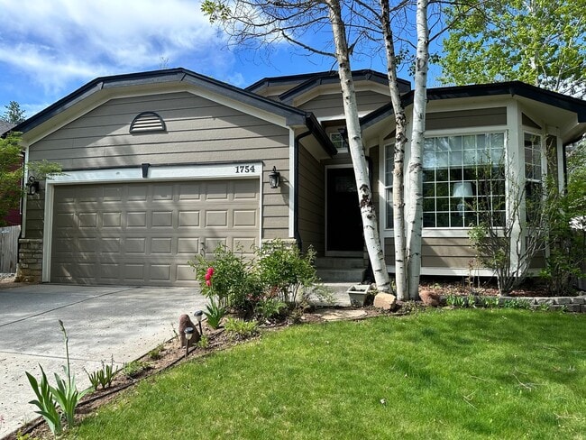Photo - 3 Bedroom 3 Bath - Arapahoe Ridge Erie!
