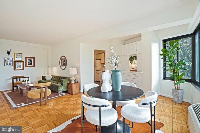 Building Photo - 3601 Wisconsin Ave NW Unit 204