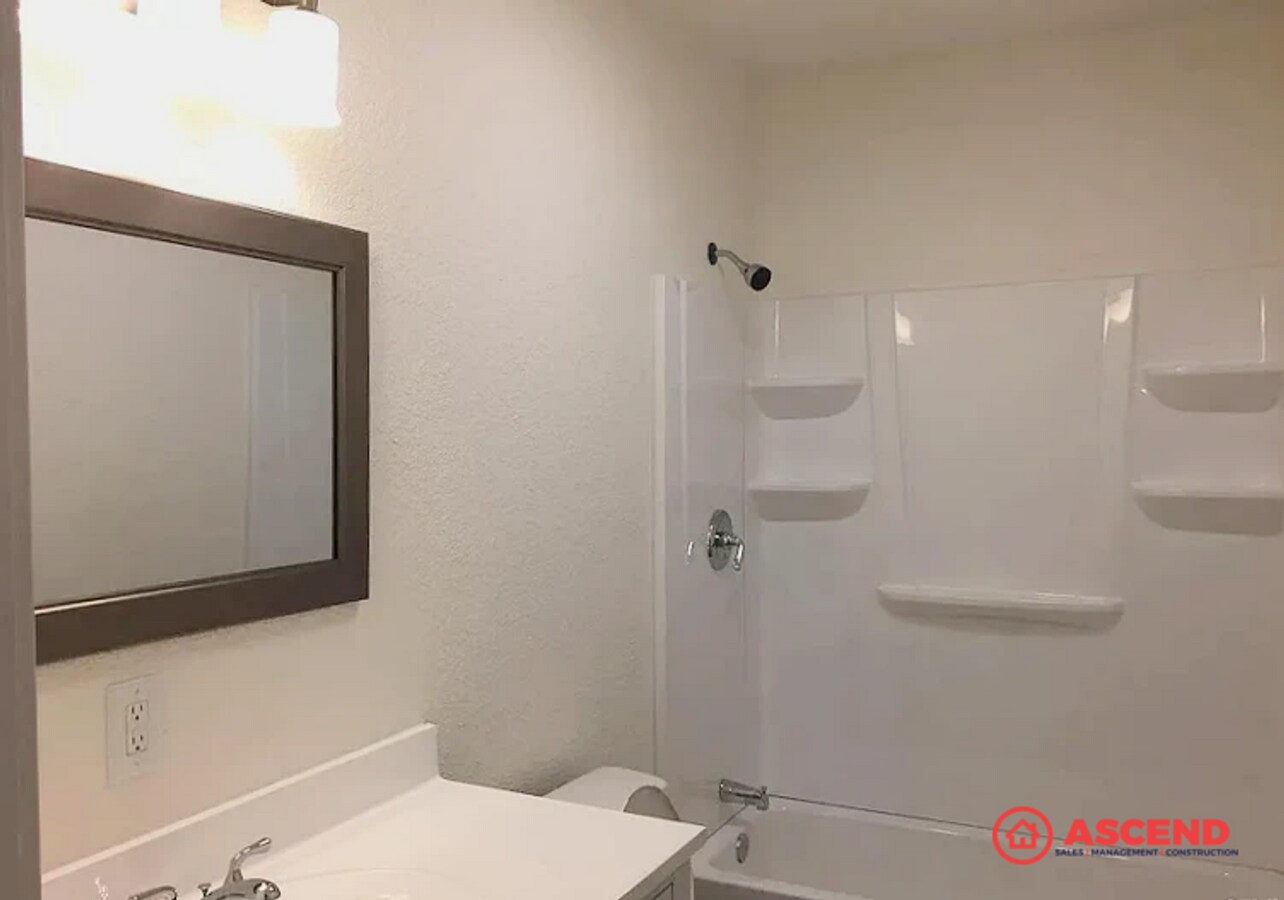 Photo - 404 Decatur St Unit 404 Decatur St