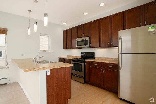 2BR, 2BA - 1,208SF - Kitchen