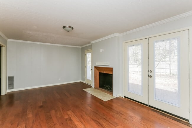 Photo - 5606 Warwick Dr